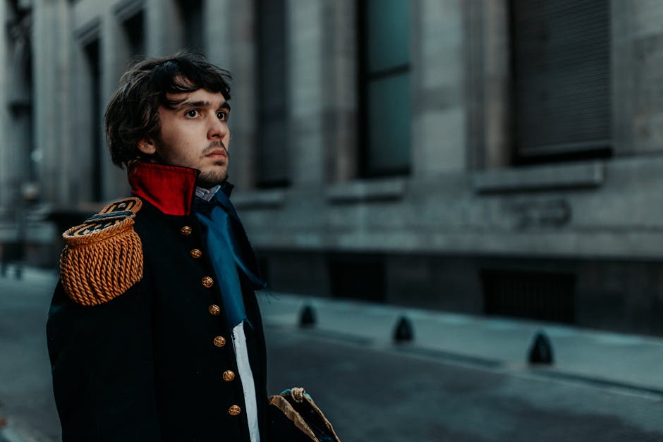 Stylized knightly figure